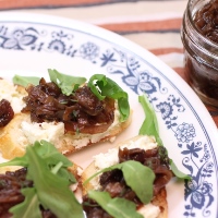 Image of Crispy Toasts with Onion Jam & Ricotta recipe