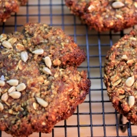 Image of Chewy Spiced Date and Oatmeal Cookies 