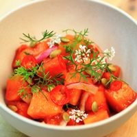 Image of papaya salad with lime tamarind dressing