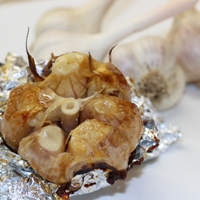Image of roasted garlic crostini